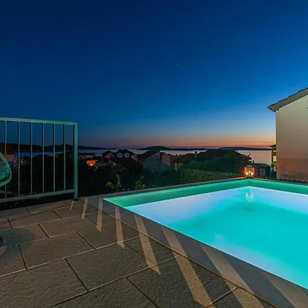 Holiday home Cozy In With Outdoor Swimming Pool Zaboric