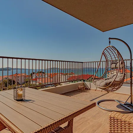Cozy In With Outdoor Swimming Pool Holiday home *