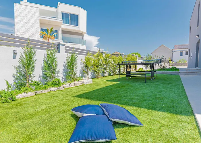 בית נופש Beautiful In ז'אבוריץ'